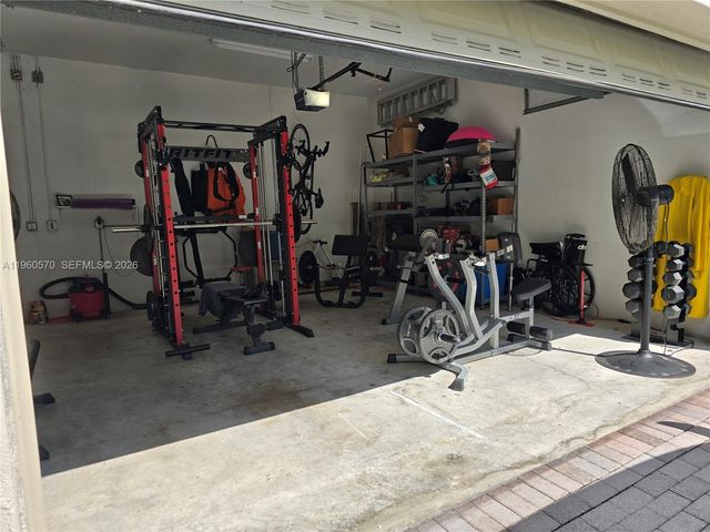 2520 NW 4th St, Boynton Beach, FL 33426