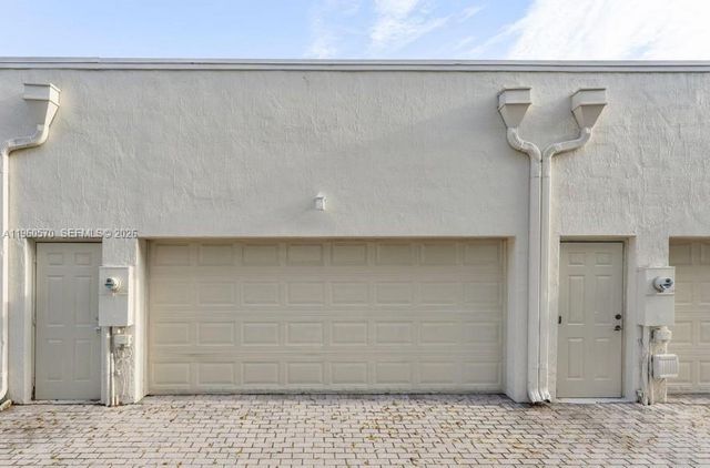 2520 NW 4th St, Boynton Beach, FL 33426