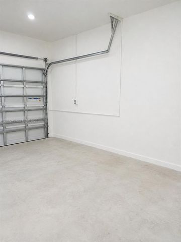 2639 SE 10th Street 2639, Homestead, FL 33035