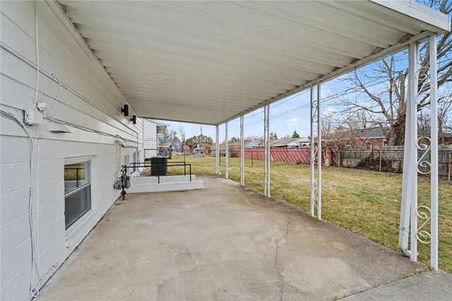 419 Falcon Drive, New Carlisle, OH 45344