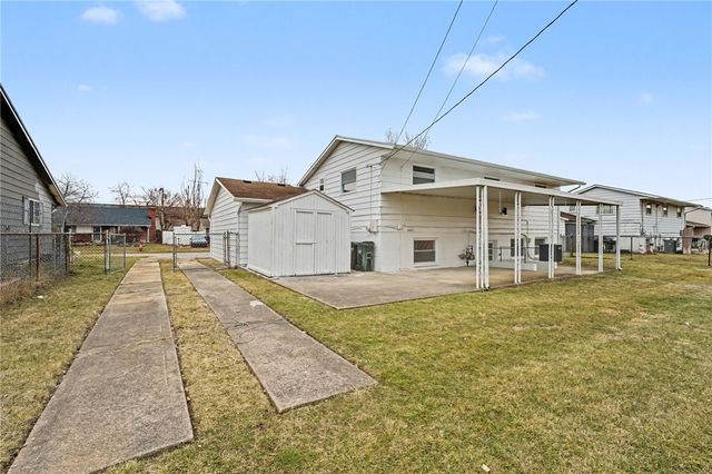 419 Falcon Drive, New Carlisle, OH 45344