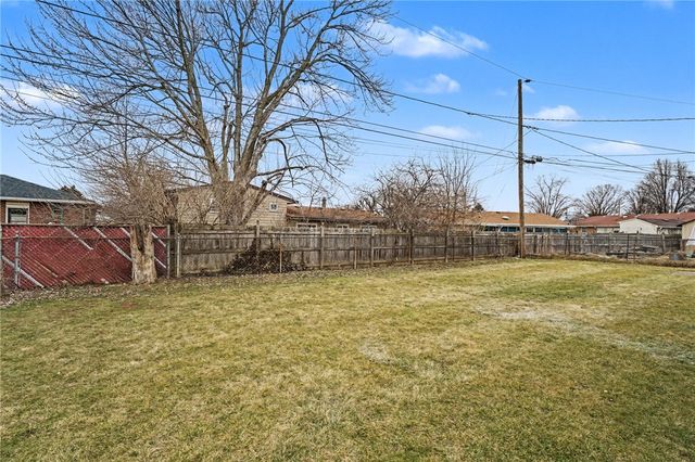 419 Falcon Drive, New Carlisle, OH 45344