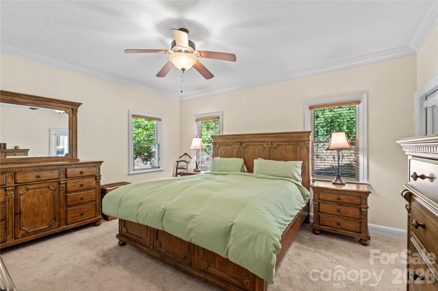 128 Churchill Downs Drive, Fairview, NC 28730