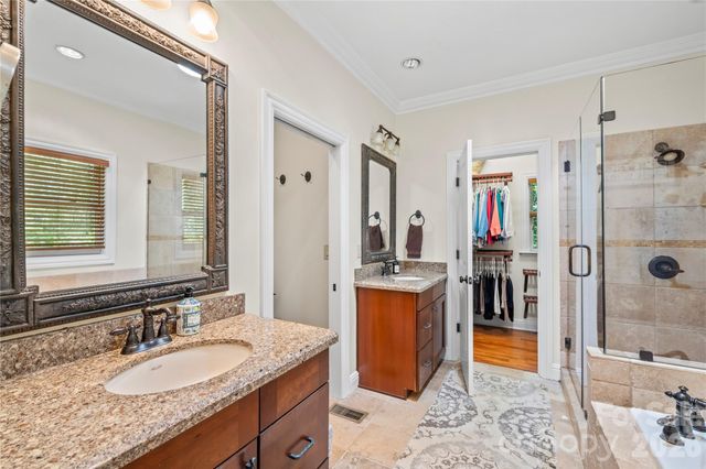 128 Churchill Downs Drive, Fairview, NC 28730