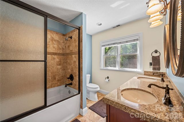 128 Churchill Downs Drive, Fairview, NC 28730
