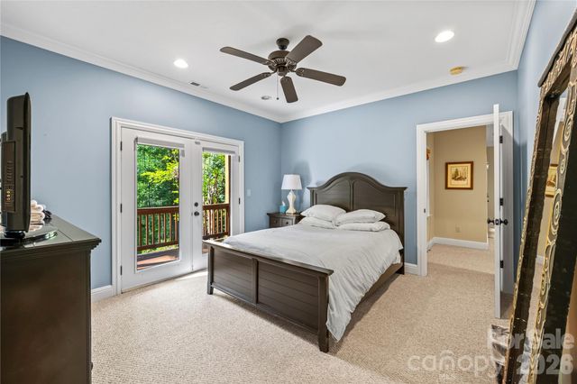 128 Churchill Downs Drive, Fairview, NC 28730