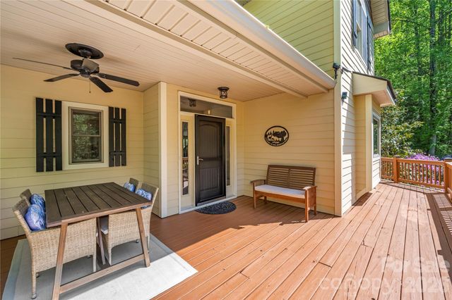 128 Churchill Downs Drive, Fairview, NC 28730