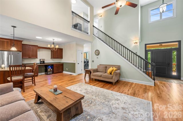 128 Churchill Downs Drive, Fairview, NC 28730