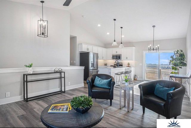 9214 N 167th Avenue Circle, Bennington, NE 68007