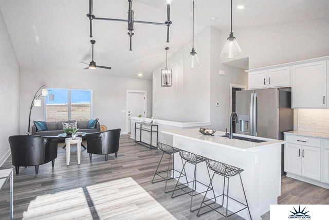 9214 N 167th Avenue Circle, Bennington, NE 68007