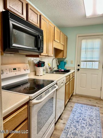 15173 Lorraine Road, Biloxi, MS 39532