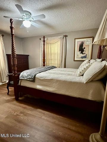 15173 Lorraine Road, Biloxi, MS 39532