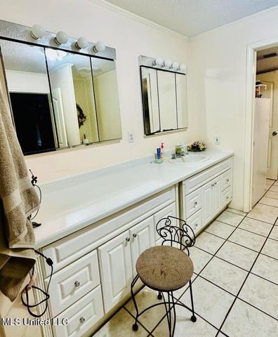 15173 Lorraine Road, Biloxi, MS 39532