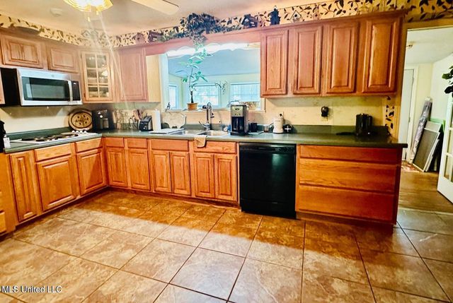 15173 Lorraine Road, Biloxi, MS 39532