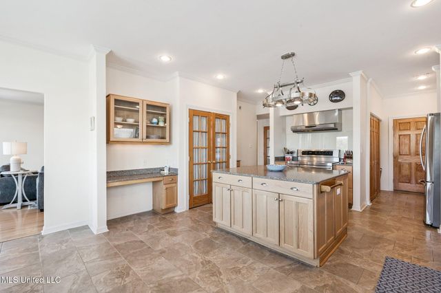 104 Poplar Point, Pass Christian, MS 39571