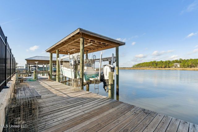 104 Poplar Point, Pass Christian, MS 39571