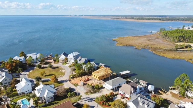 104 Poplar Point, Pass Christian, MS 39571