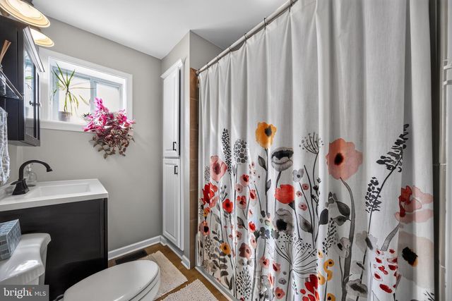 128 TASKER ST, Philadelphia, PA 19148