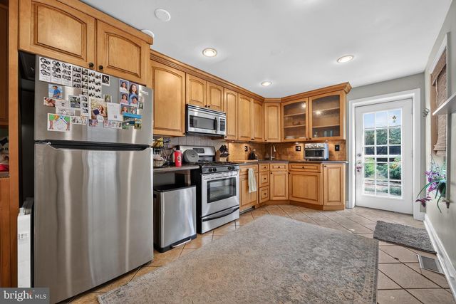 128 TASKER ST, Philadelphia, PA 19148