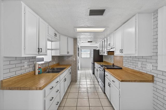 8634 VELVET DRIVE, Port Richey, FL 34668