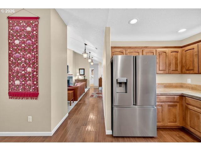 2662 Nw MT ASHLAND Dr, Mc Minnville, OR 97128