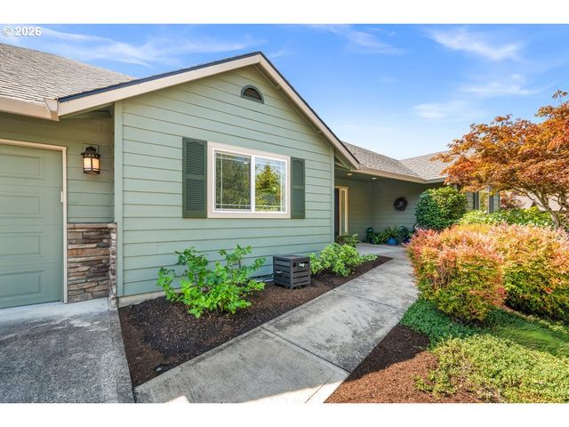 2662 Nw MT ASHLAND Dr, Mc Minnville, OR 97128