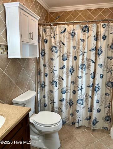600 S Carolina Beach Avenue S 2f, Carolina Beach, NC 28428
