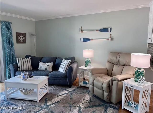 600 S Carolina Beach Avenue S 2f, Carolina Beach, NC 28428