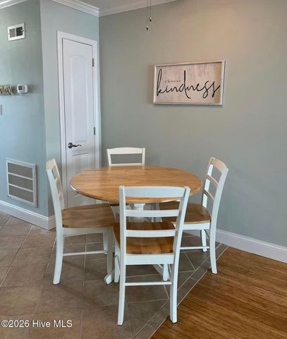 600 S Carolina Beach Avenue S 2f, Carolina Beach, NC 28428