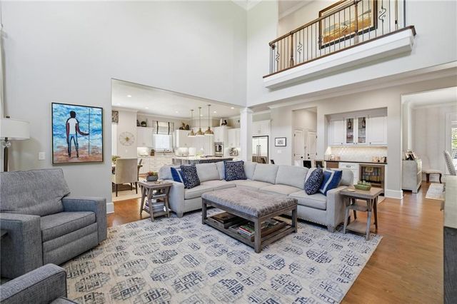 9404 W 156th Street, Overland Park, KS 66221