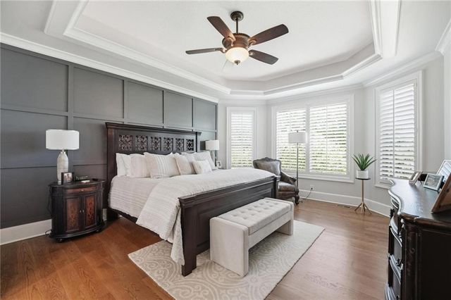 9404 W 156th Street, Overland Park, KS 66221
