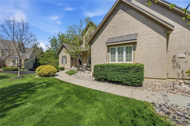 9404 W 156th Street, Overland Park, KS 66221