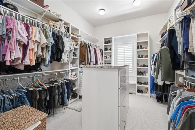 9404 W 156th Street, Overland Park, KS 66221