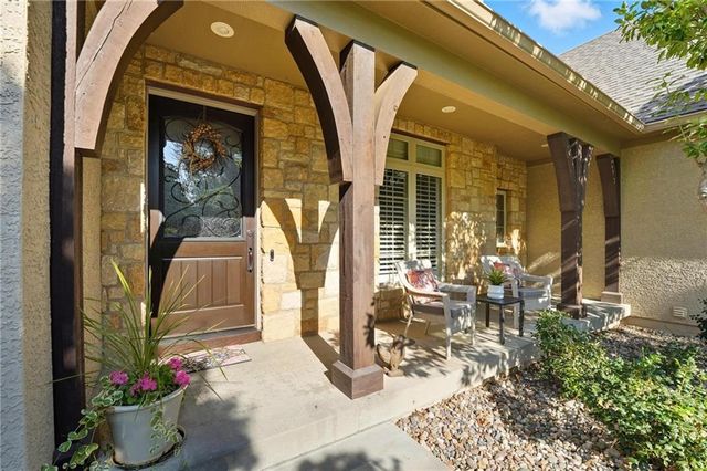 9404 W 156th Street, Overland Park, KS 66221