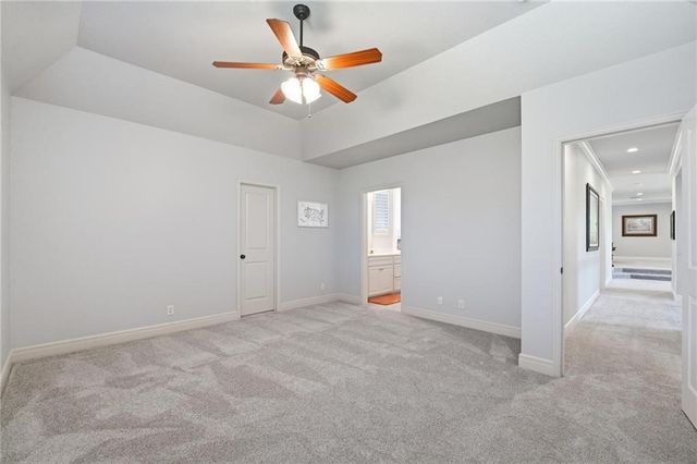 9404 W 156th Street, Overland Park, KS 66221