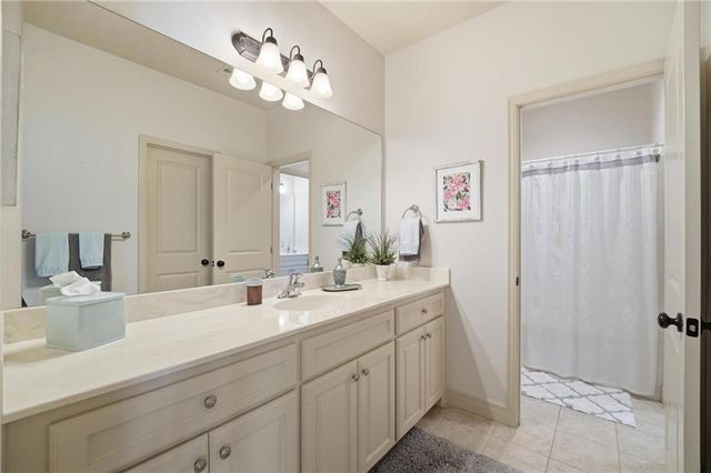 9404 W 156th Street, Overland Park, KS 66221