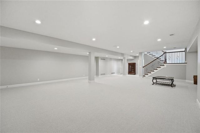 9404 W 156th Street, Overland Park, KS 66221