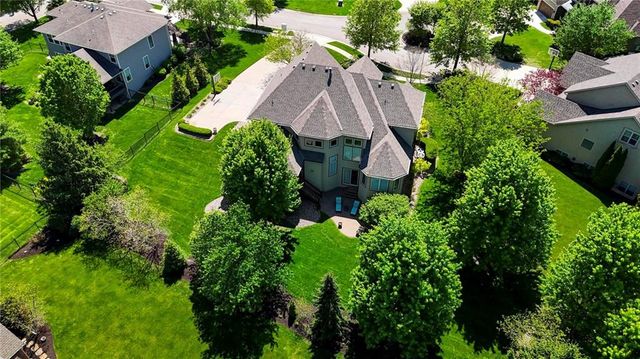 9404 W 156th Street, Overland Park, KS 66221