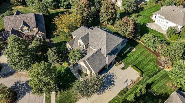 9404 W 156th Street, Overland Park, KS 66221