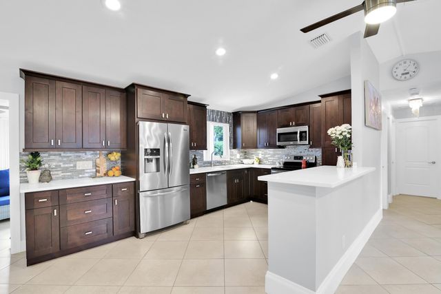 432 SW Natura Avenue, Deerfield Beach, FL 33441
