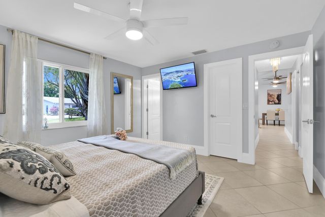 432 SW Natura Avenue, Deerfield Beach, FL 33441