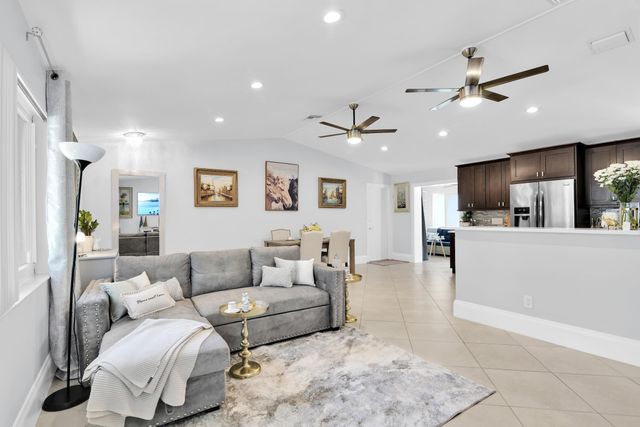 432 SW Natura Avenue, Deerfield Beach, FL 33441