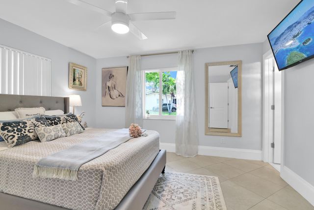 432 SW Natura Avenue, Deerfield Beach, FL 33441
