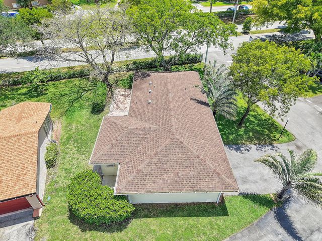 432 SW Natura Avenue, Deerfield Beach, FL 33441