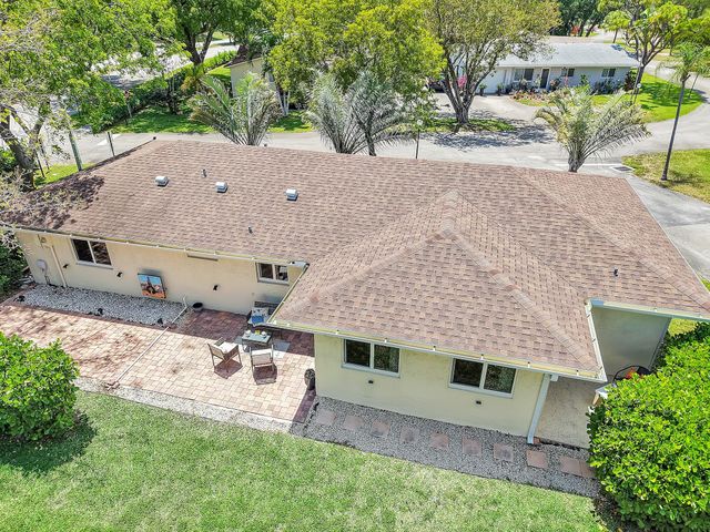 432 SW Natura Avenue, Deerfield Beach, FL 33441