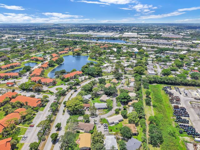 432 SW Natura Avenue, Deerfield Beach, FL 33441