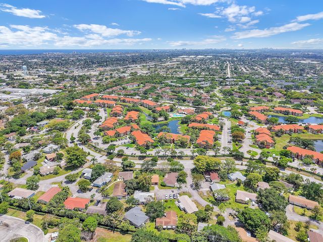 432 SW Natura Avenue, Deerfield Beach, FL 33441