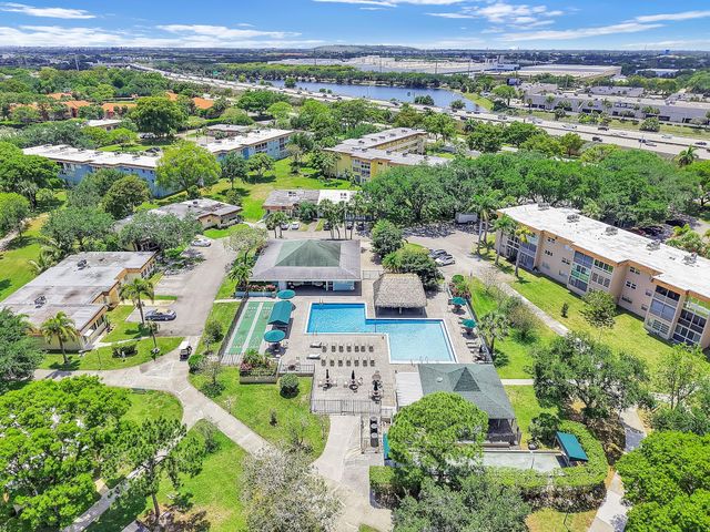 432 SW Natura Avenue, Deerfield Beach, FL 33441