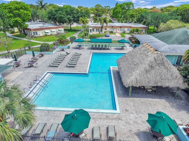 432 SW Natura Avenue, Deerfield Beach, FL 33441