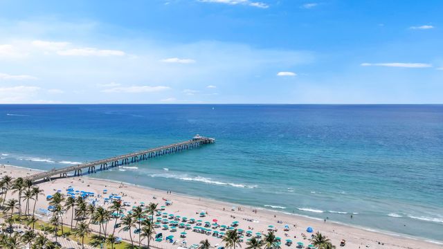 432 SW Natura Avenue, Deerfield Beach, FL 33441